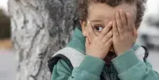 أسباب الخوف عند الأطفال وطرق العلاج الفعالة