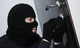 تفسير السرقة في الحلم: دلالاتها وتأويلات العلماء الإسلاميين