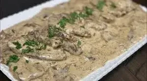 طريقة عمل البيكاتا باللحم والمشروم بخطوات سهلة ومضمونة
